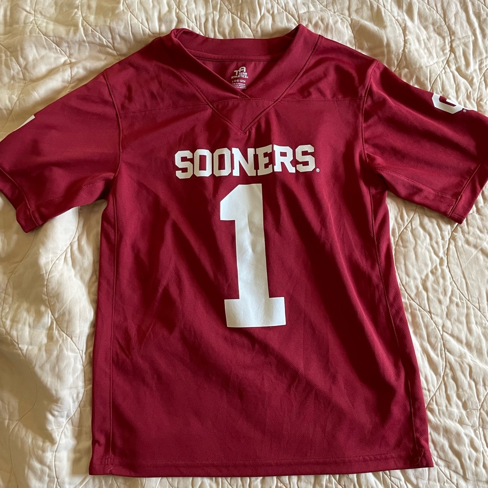Boy’s Team Athletics OU Sooner’s Jersey in Maroon - Size Large